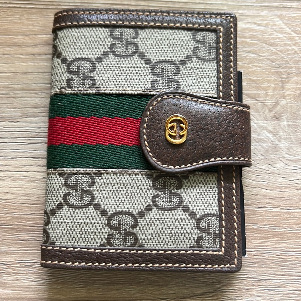 Gucci card holder wallet